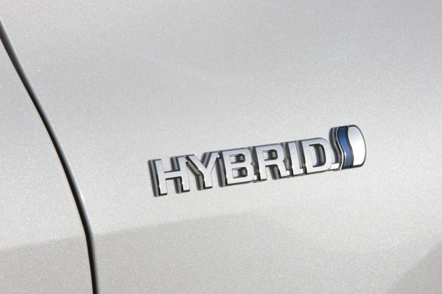  Toyota Auris HSD 2010 года  (фото 18 из 111)